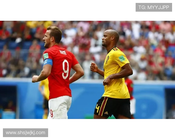 拜仁休息日孔帕尼驱车三小时观看对手比赛全程分析球队状况